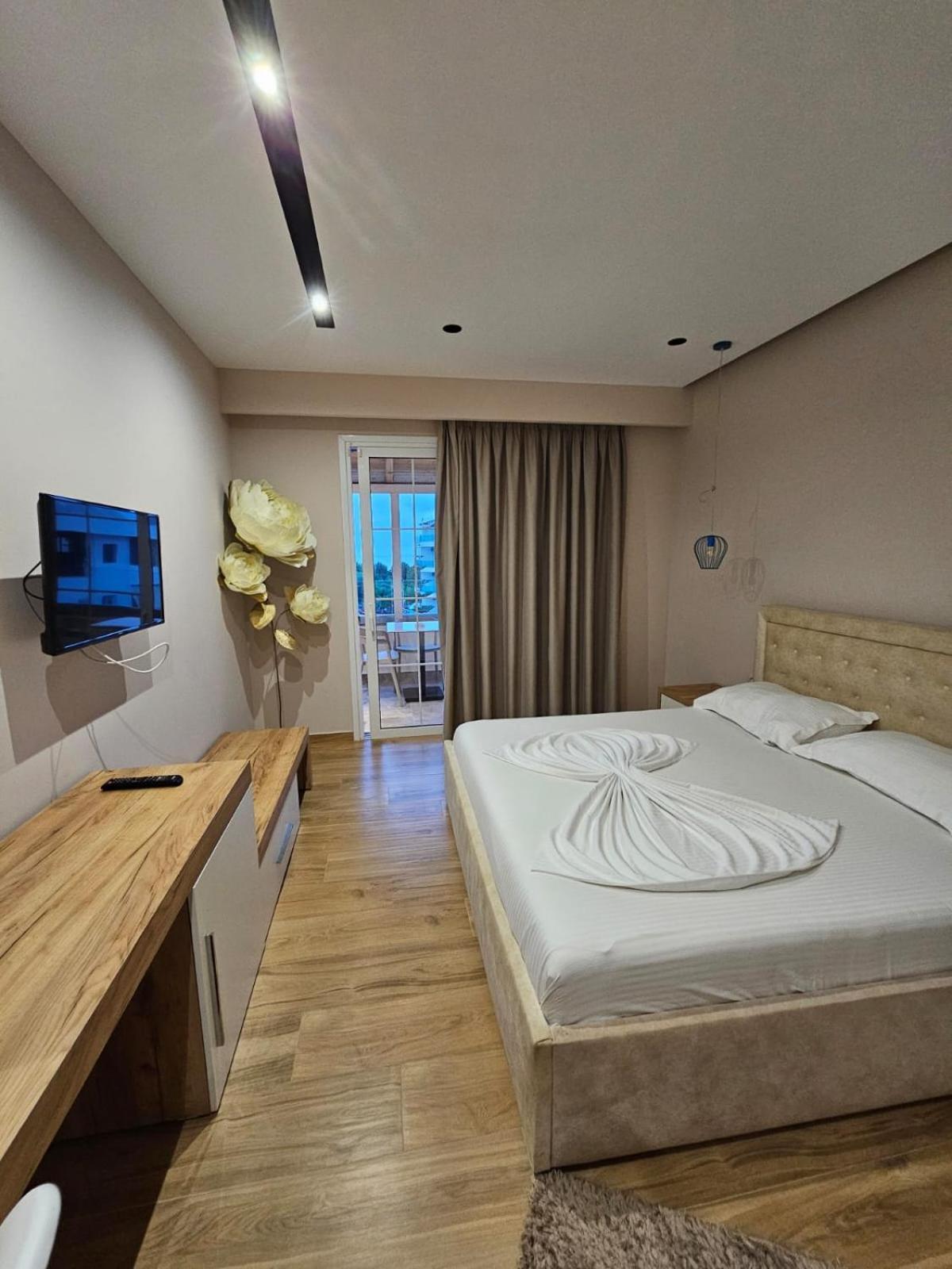 Hotel Ioni-An Ksamil Kültér fotó