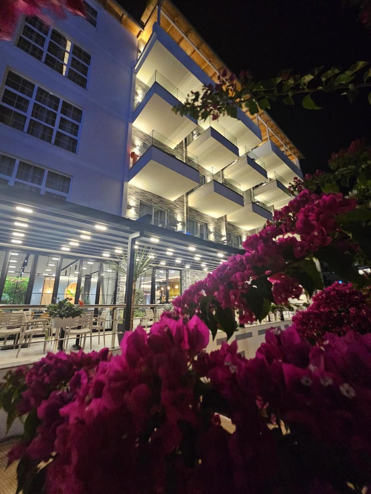 Hotel Ioni-An Ksamil Kültér fotó