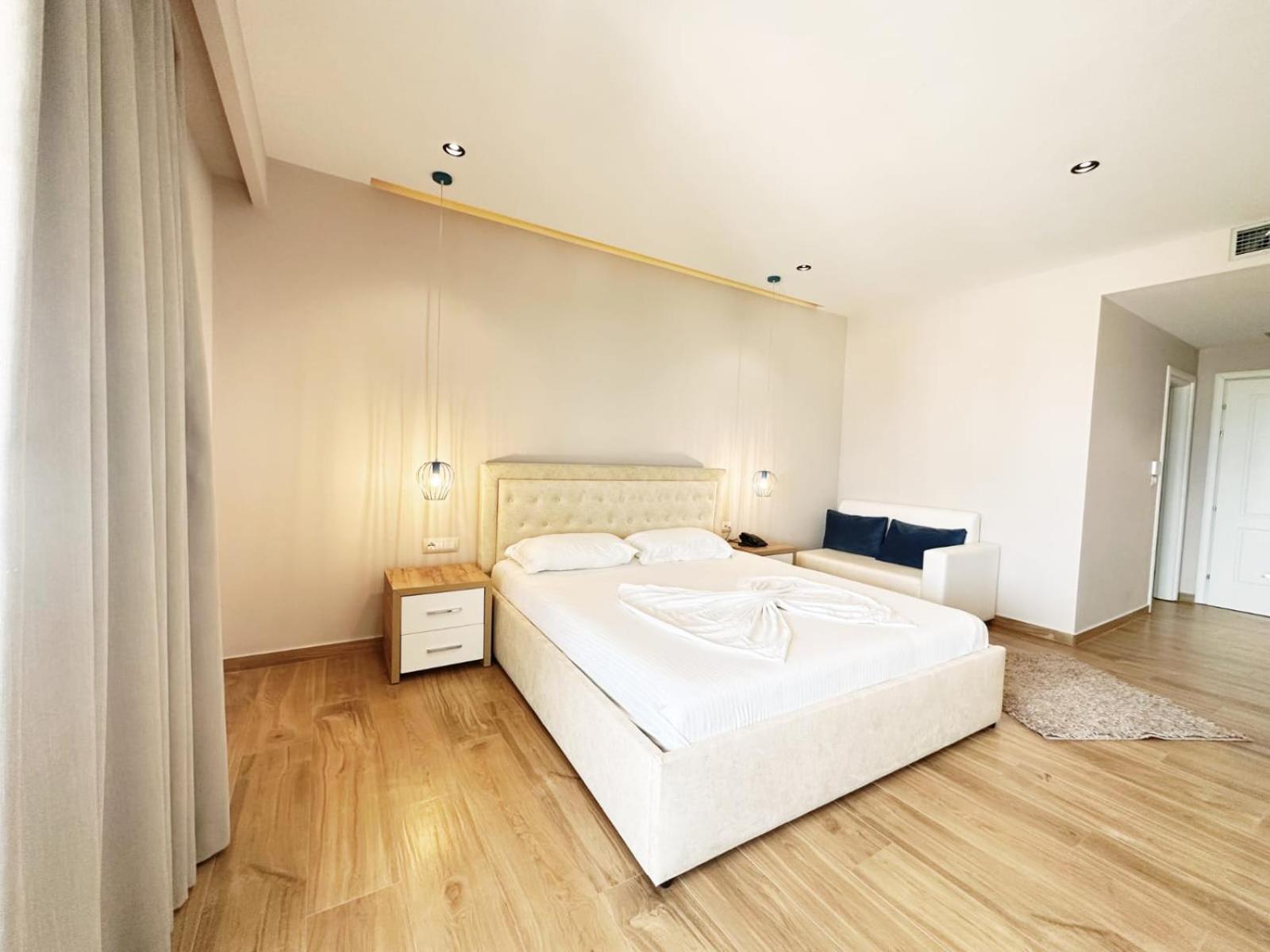 Hotel Ioni-An Ksamil Kültér fotó