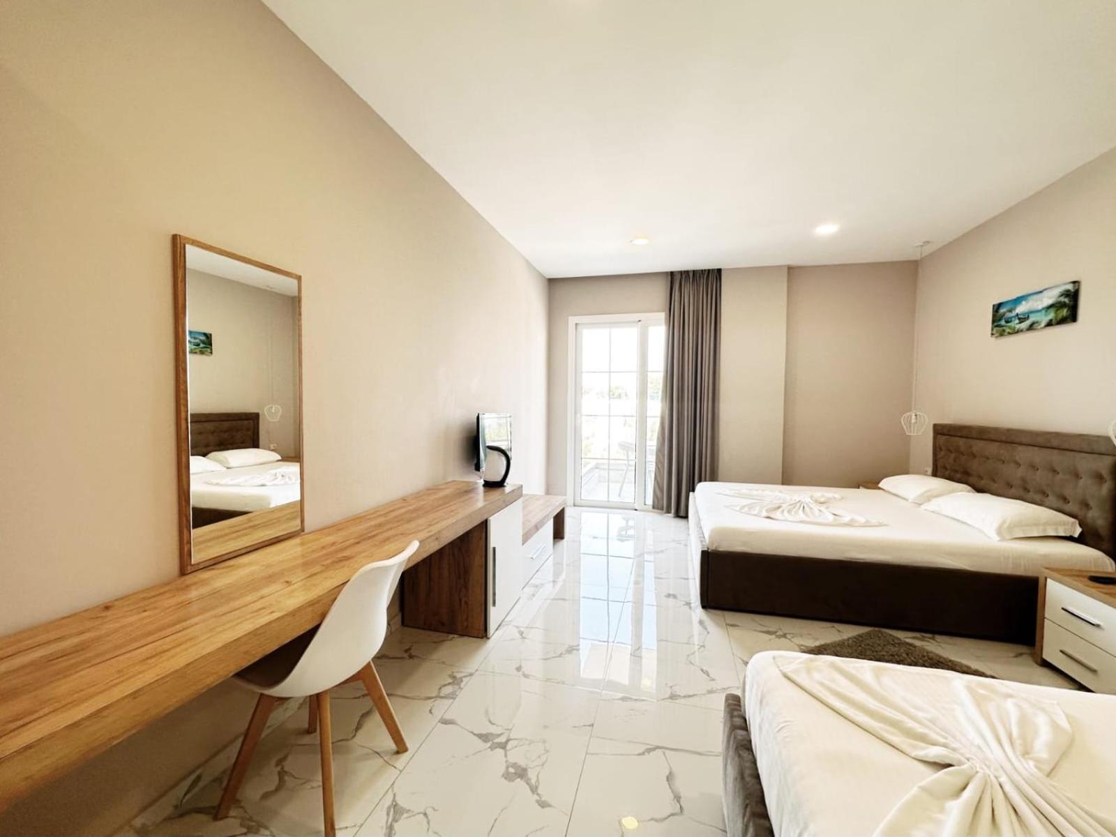 Hotel Ioni-An Ksamil Kültér fotó